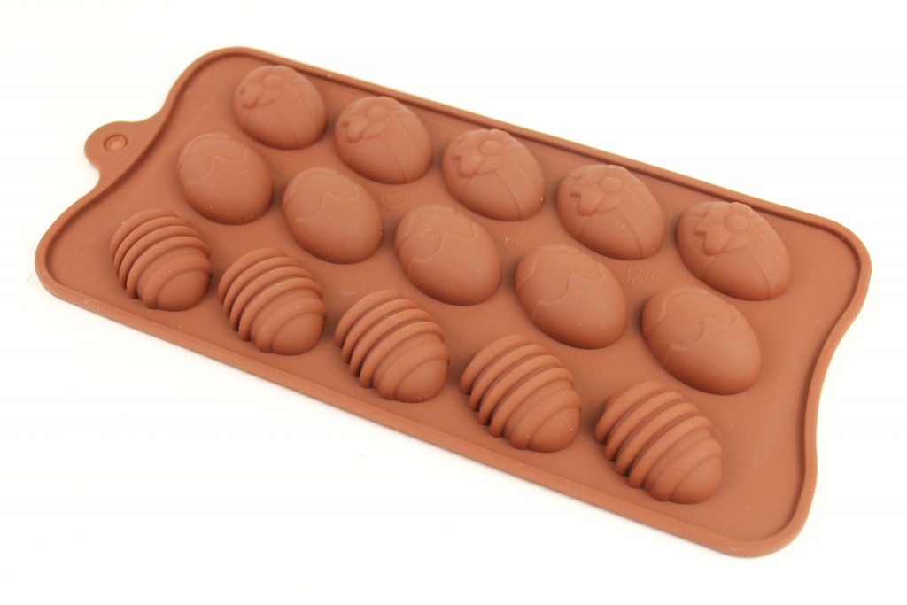 easter eggs chocolate moulds