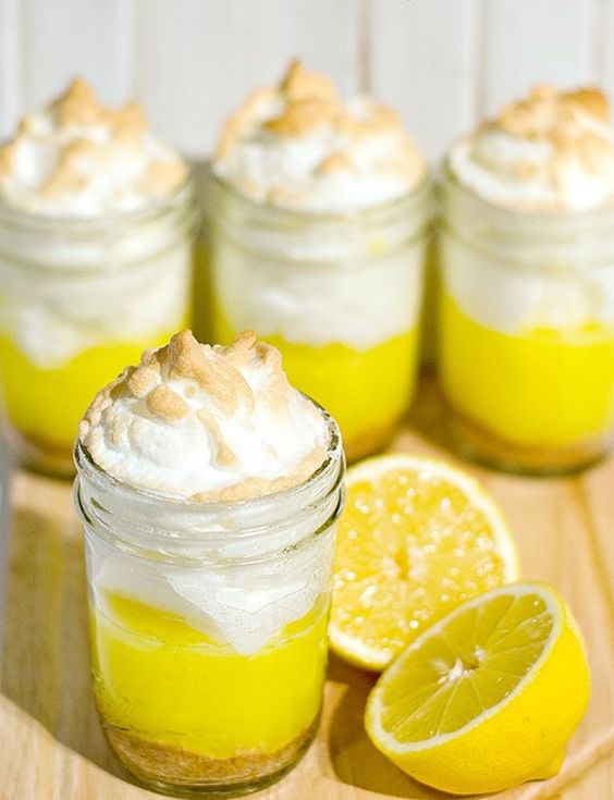 glass jars dessert