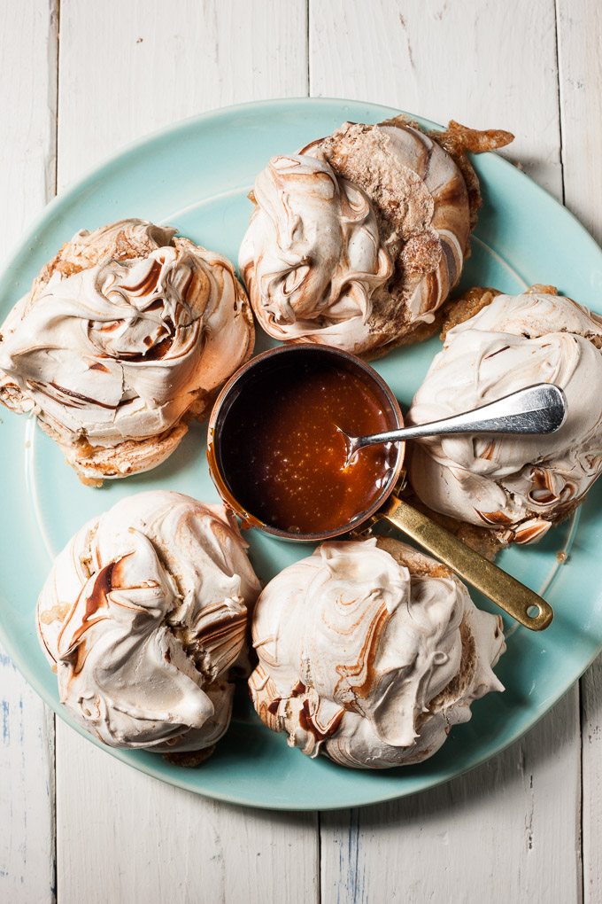 chocolate-salted-caramel-pavlova-4022