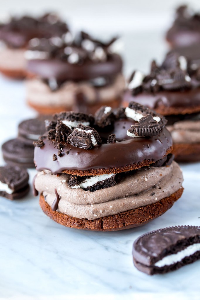 Chocolate_Oreo_Donuts4