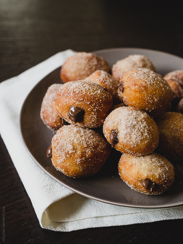 Nutella Filled Malasadas (Hawaiian Doughnuts) | www.kitchenconfi