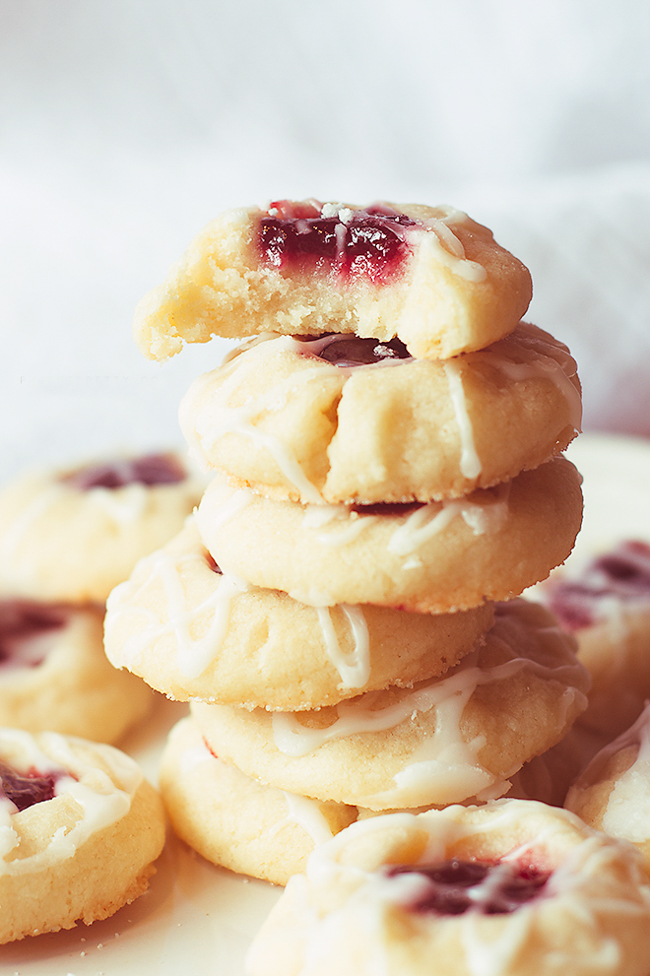 raspberry-almond-shortbread-cookies-3