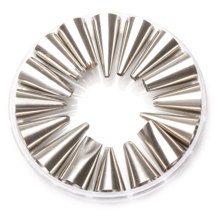 16 piece piping nozzle set on a white background