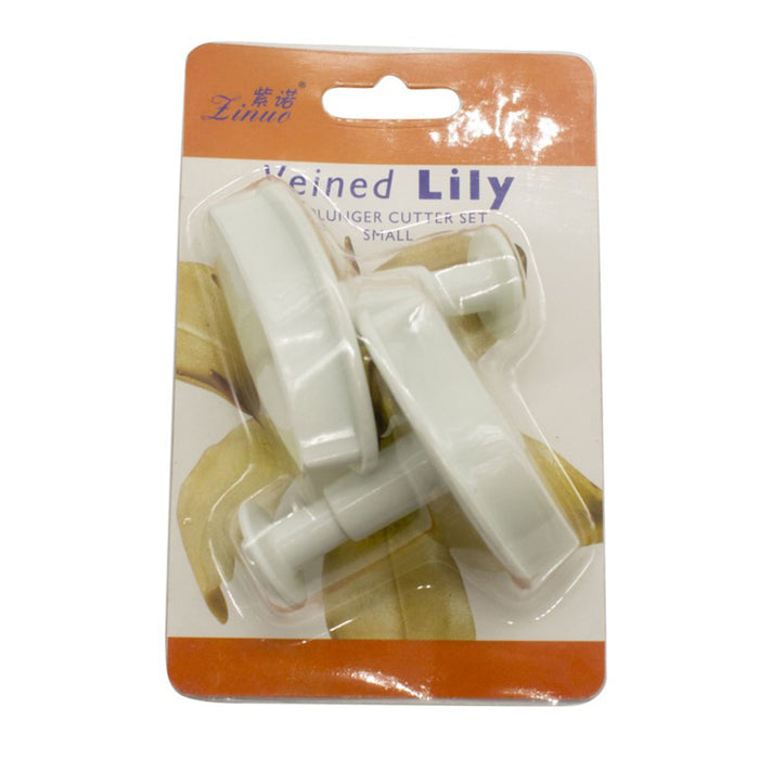 Plunger cutter set in packaging on a white background